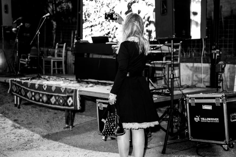Belma Bešlić-Gál performing at Dvonoćje 2025